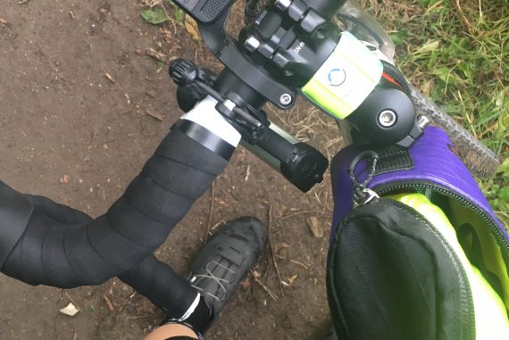 Graveln und Communiting mit dem ELEMNT ROAM